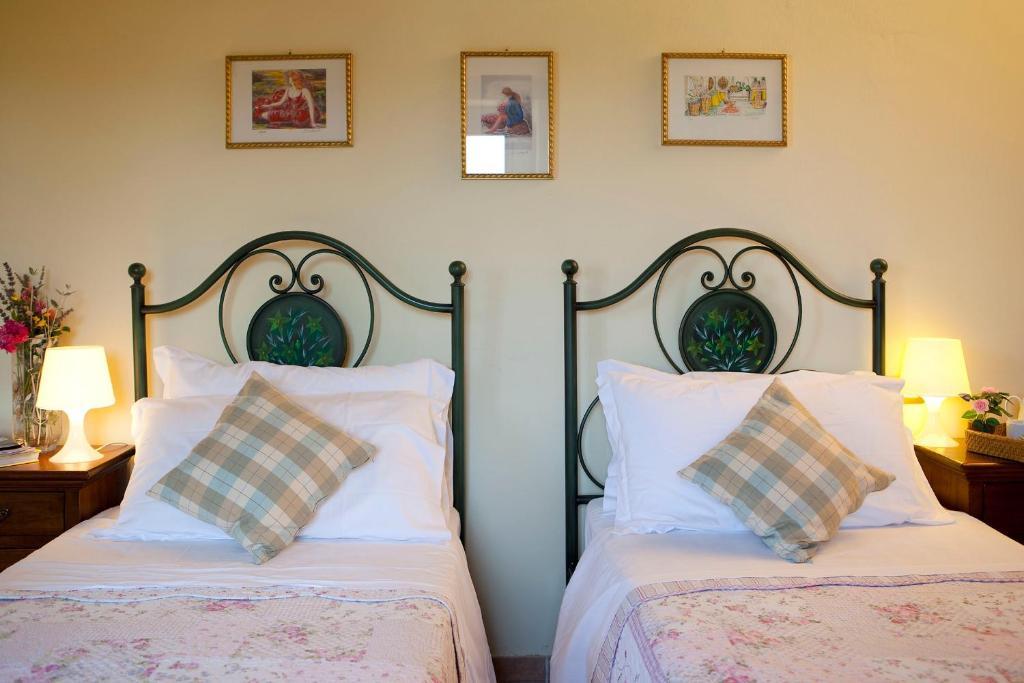 Hotel Parco Ducale Country House Urbania Zimmer foto